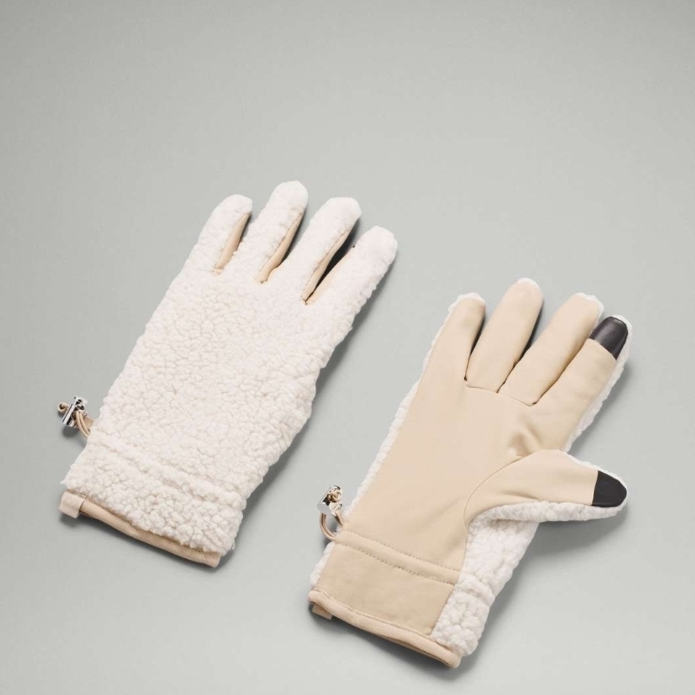 NWOT Lululemon Womens Textured Fleece Gloves Natural Ivory / Trench